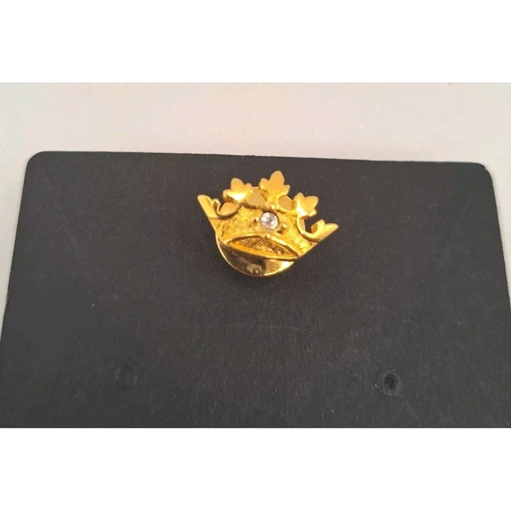 Crown Tie Tack Lapel Pin Small Rhinestone Gold Tone Collectable Vintage